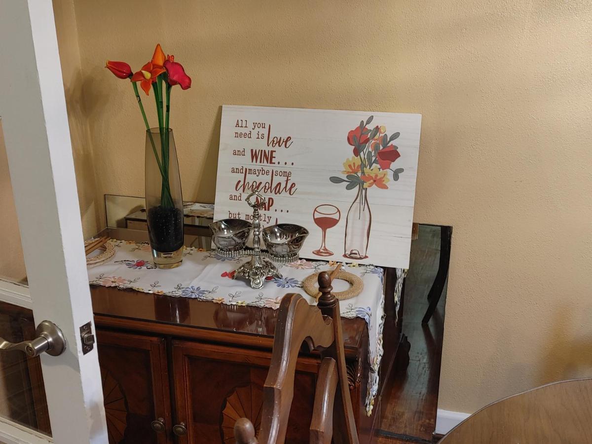 The Kind House Hosting, Low Monthly Rates, Traveling Nurses, Fletc, & Travelers! Brunswick Bagian luar foto