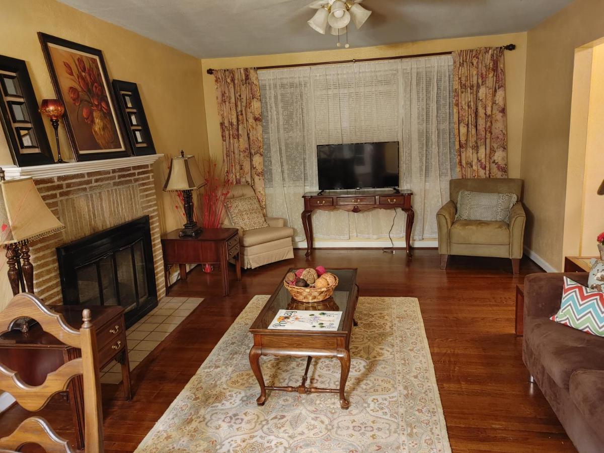 The Kind House Hosting, Low Monthly Rates, Traveling Nurses, Fletc, & Travelers! Brunswick Bagian luar foto