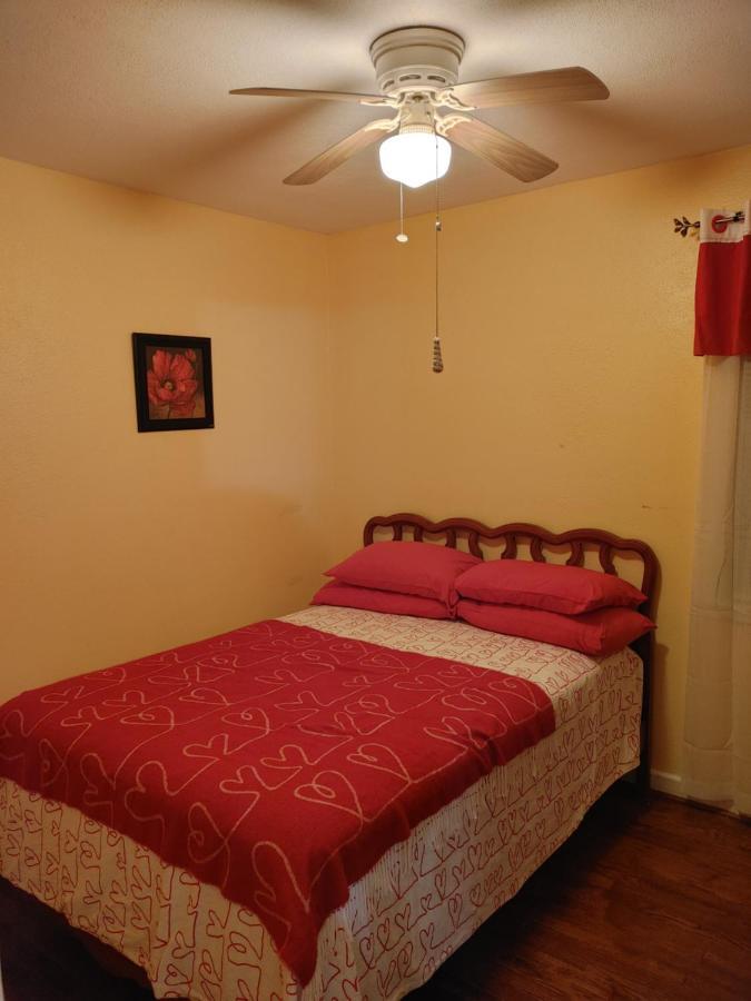 The Kind House Hosting, Low Monthly Rates, Traveling Nurses, Fletc, & Travelers! Brunswick Bagian luar foto